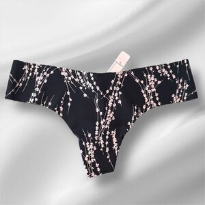 Victoria’s Secret Floral Thong Panties Size M New with Tags Black & Pink